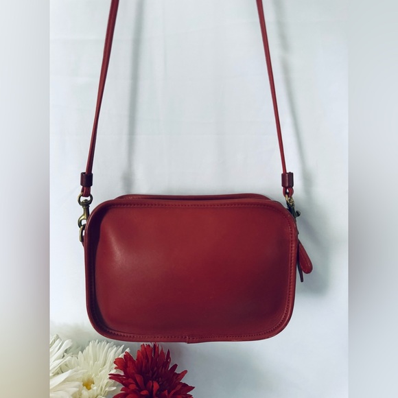 Coach 1995 EUC Carnival red leather crossbody USA made - Picture 2 of 6